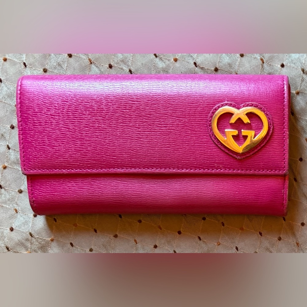 Gucci LE GG Interlocking Hearts Long Wallet, Pinks